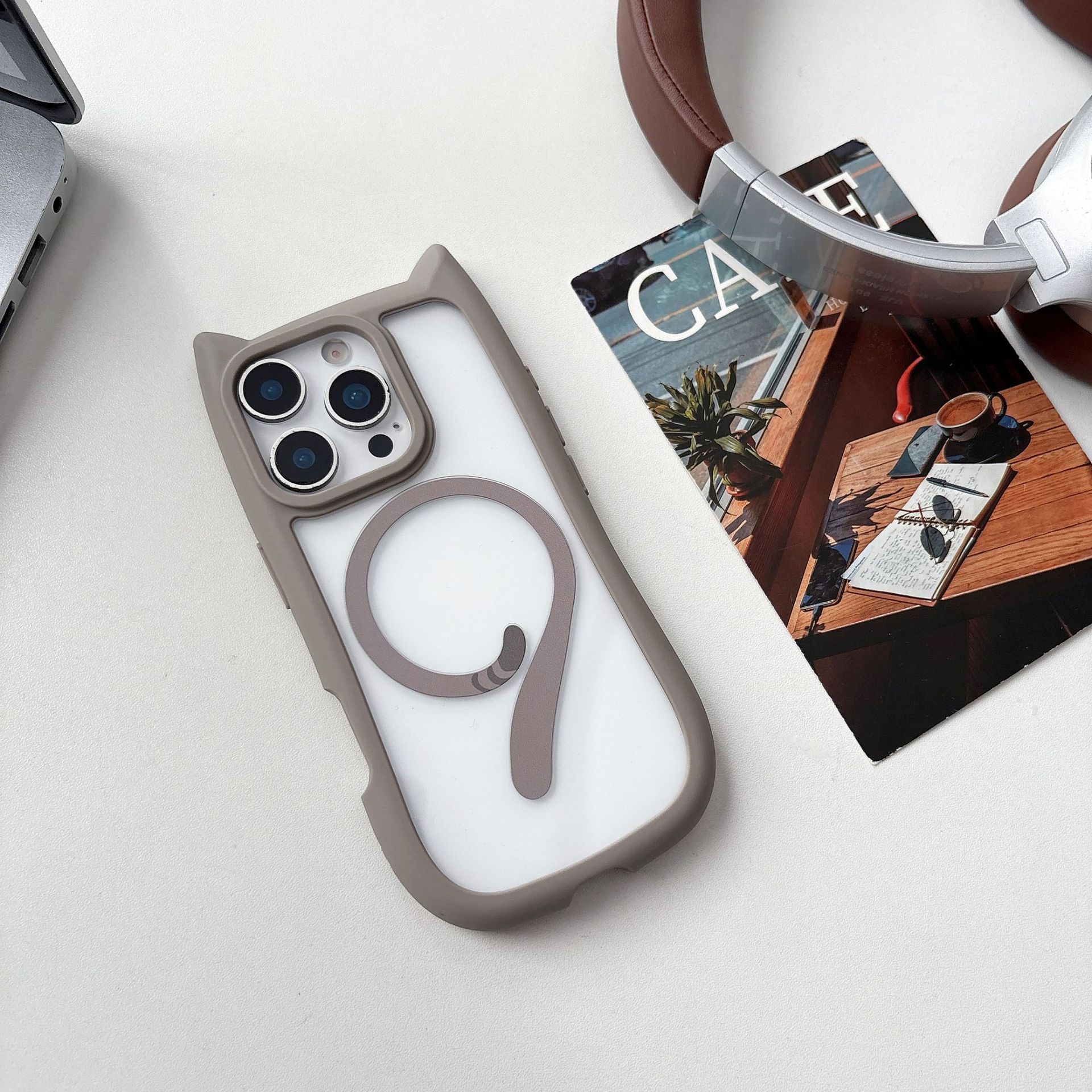 Magnetic Phone Case With Cat Ears And Tail For Phone 17 Pro Max_voghion.com