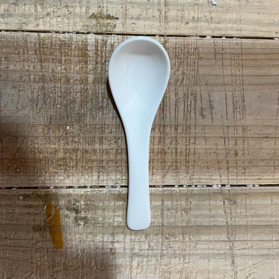 구멍이 없는 뉴 본차이나 스푼(길이 14cm)