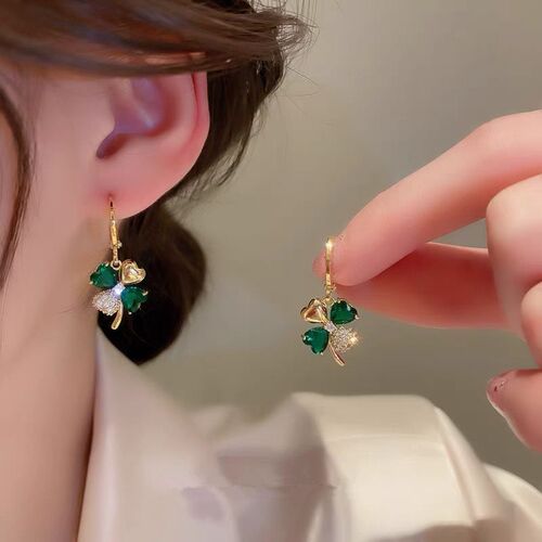  new trendy Korean niche unique dark green four-leaf earrings women's light luxury high-end temperament earrings