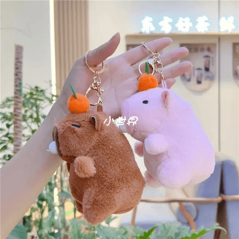 泡を吹き、揺れ、音を出して、奇妙な音を出すカピバラのペンダント、ぬいぐるみキーホルダーペンダント、かわいい人形ギフト|undefined