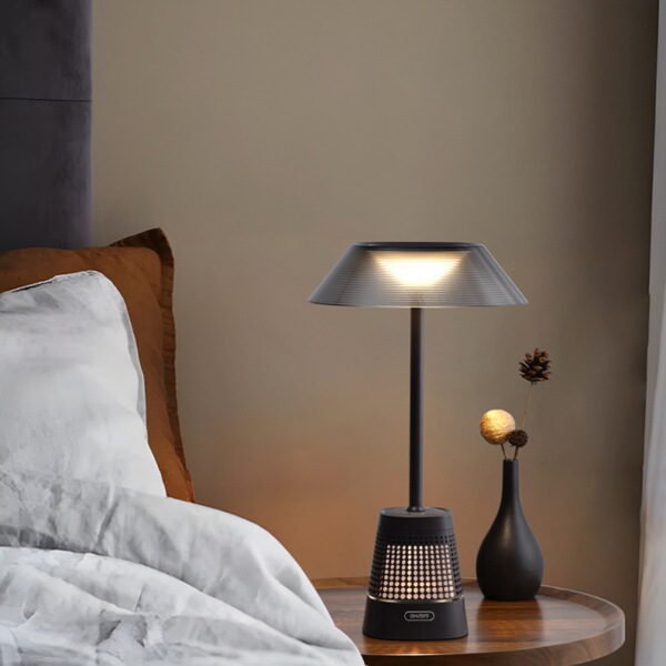 Creative LED retro table lamp