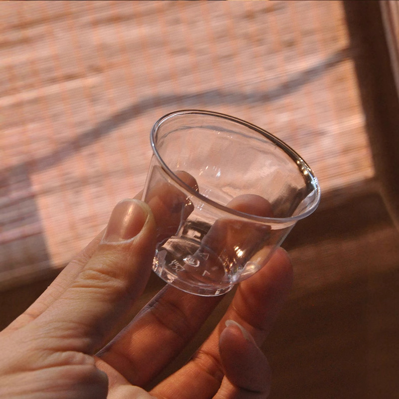 使い捨て航空カップは透明ps材質を厚くして高温に耐えて試飲します。|undefined