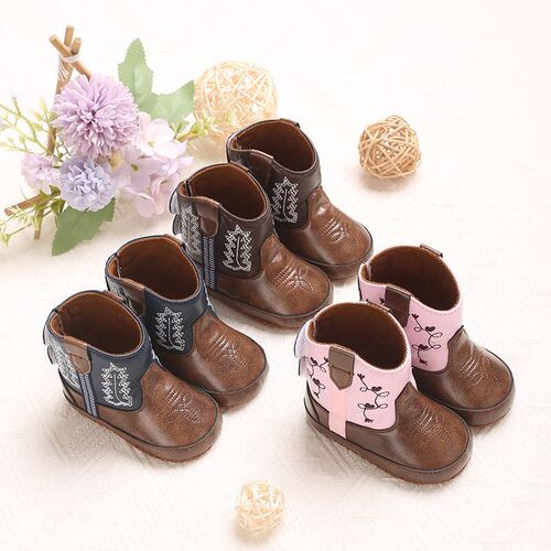 Baby First-Walker Shoes, Small Boots, Slip-On Baby Shoes for 0-1 Year Olds, Non-Slip Soft Sole, Autumn/Winter/Spring Pre-Walking Shoes, Coffee Color