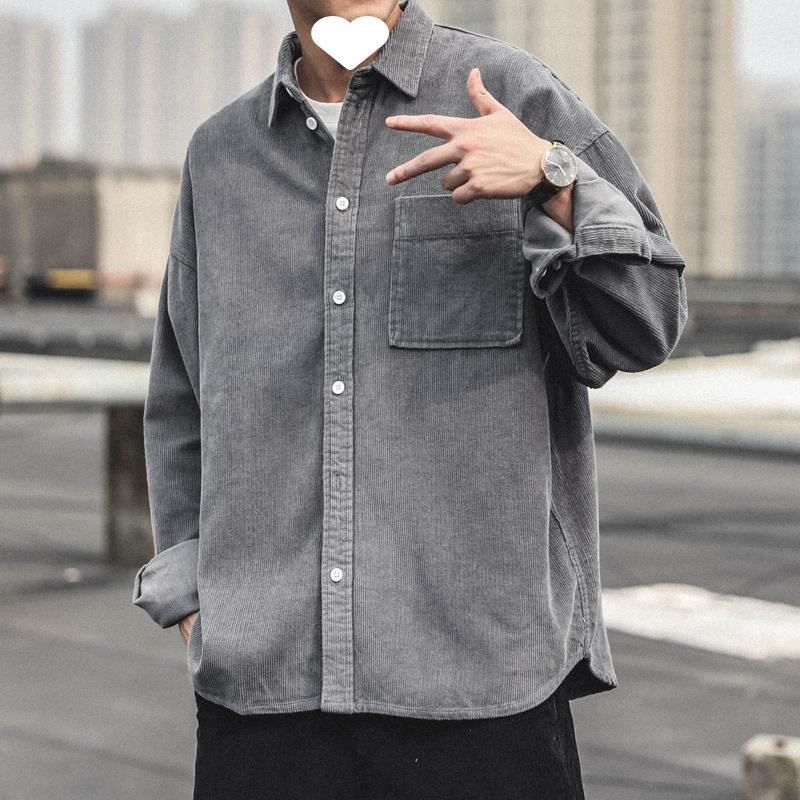秋冬の新型の日本のコーデュロイのシャツの男性のファッションのかっこいい学生の男性のコートのゆったりしている長袖のシャツの韓国版|undefined