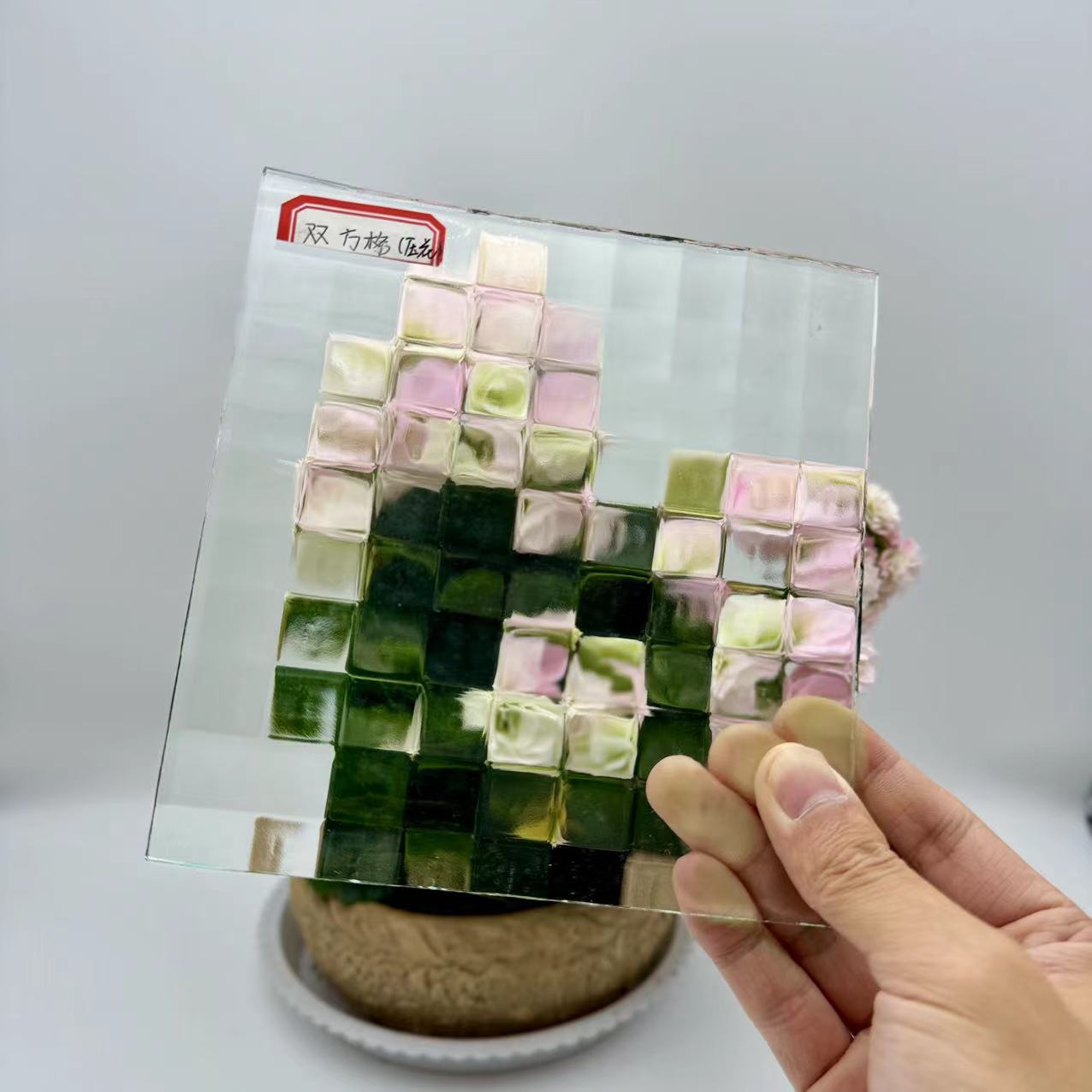 3mm-10mm双方格超白压花玻璃家装隔断浴室卫生间门窗玻璃