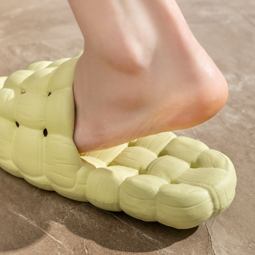 Bathroom bathing household slippers men's indoor toilet non-slip hollow leaking slippers women's hotel wholesale