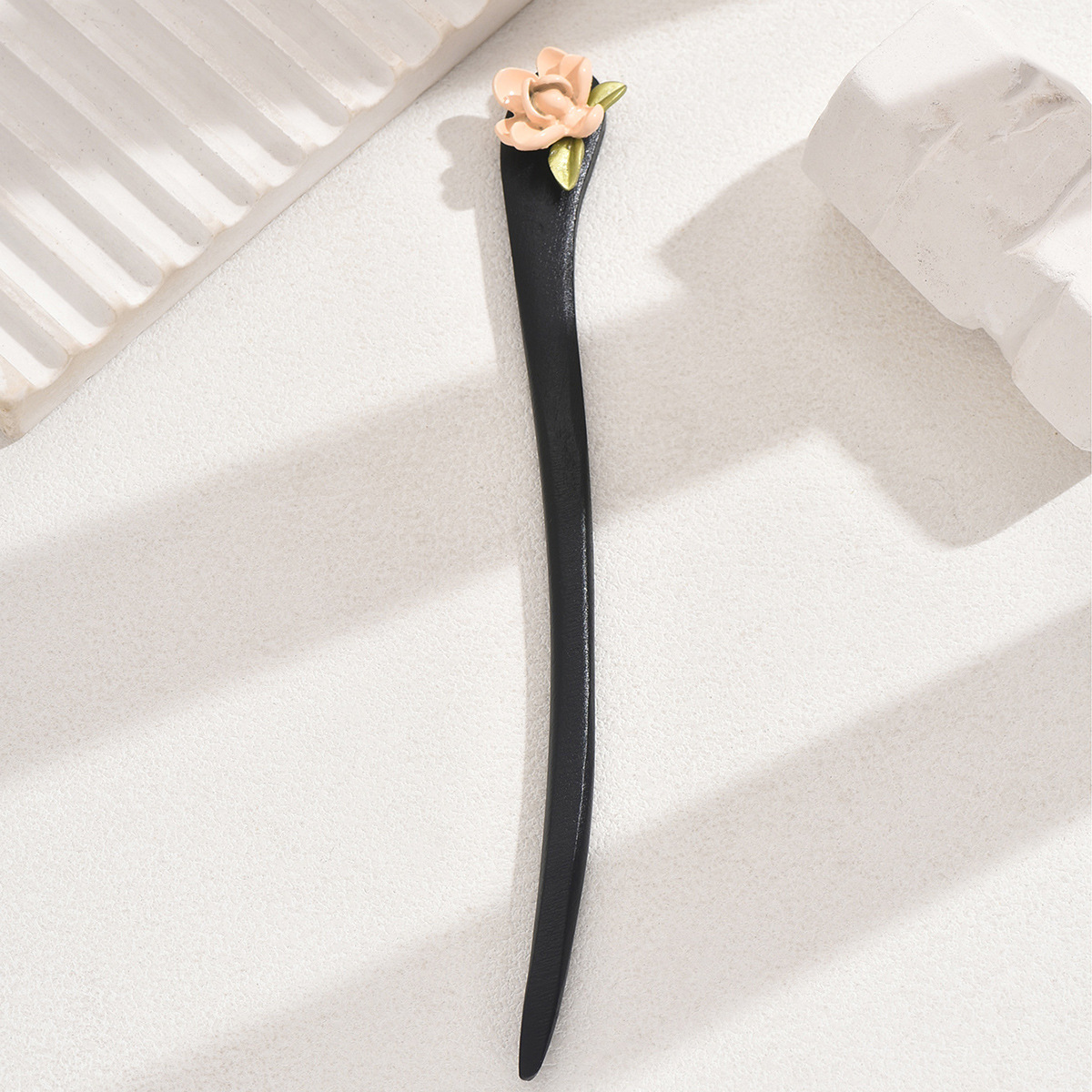 Retro madera de madera negra pinzas de cabello para mujeres estilo antiguo de alto nivel floral cabeza de bola de cabello simple temperamento moderno pinzas de ropa china