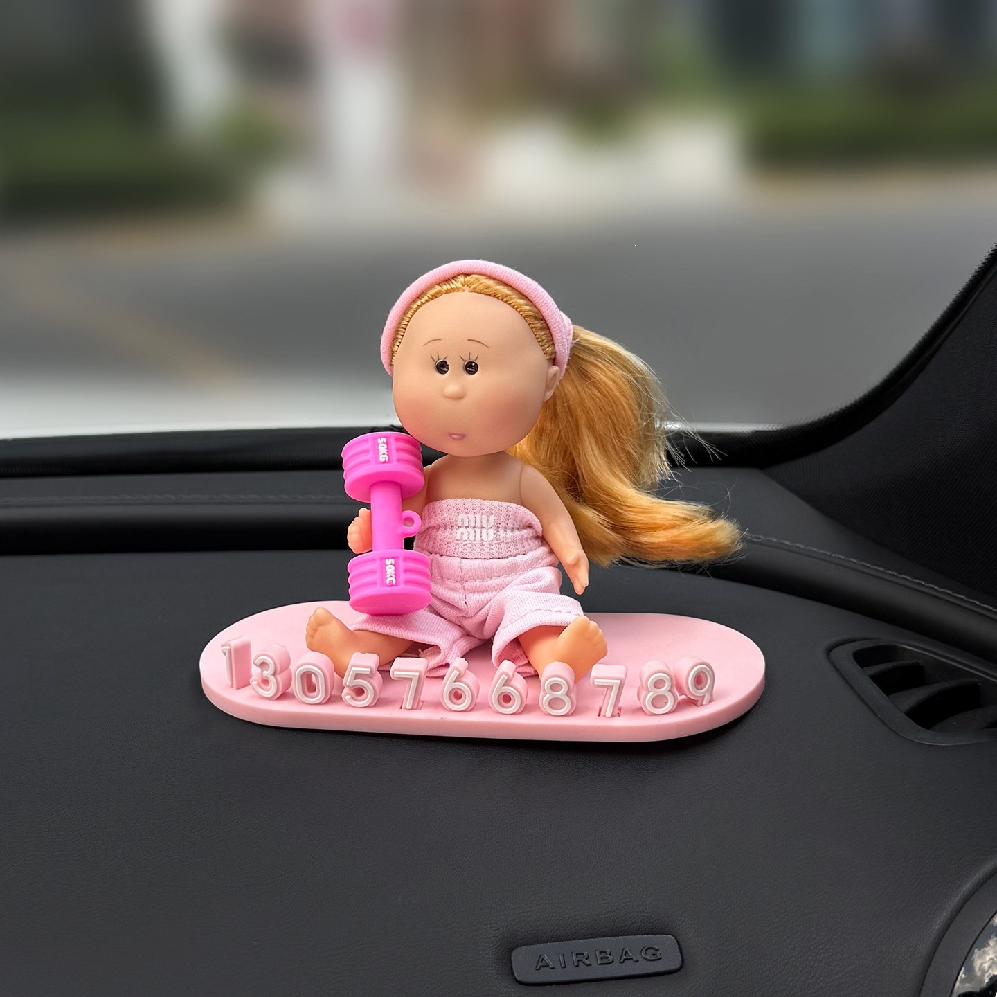 Cute potato-shaped car parking permit, temporary parking number plate, in-car phone holder, decorative item for women, exudes a sophisticated vibe