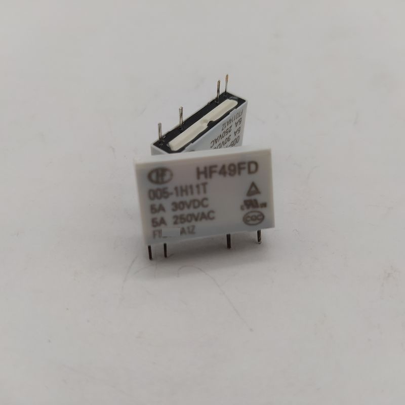 宏发正片继电器HF49FD-005  1H11   4脚 5A 5V 12V 24V