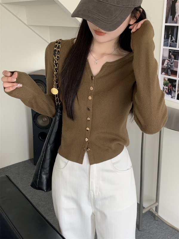 纽扣小V领开衫女2025春季韩版时尚针织毛衣外搭慵懒风秋冬短上衣|undefined