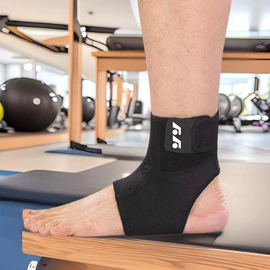 运动护膝;护腕;护腰