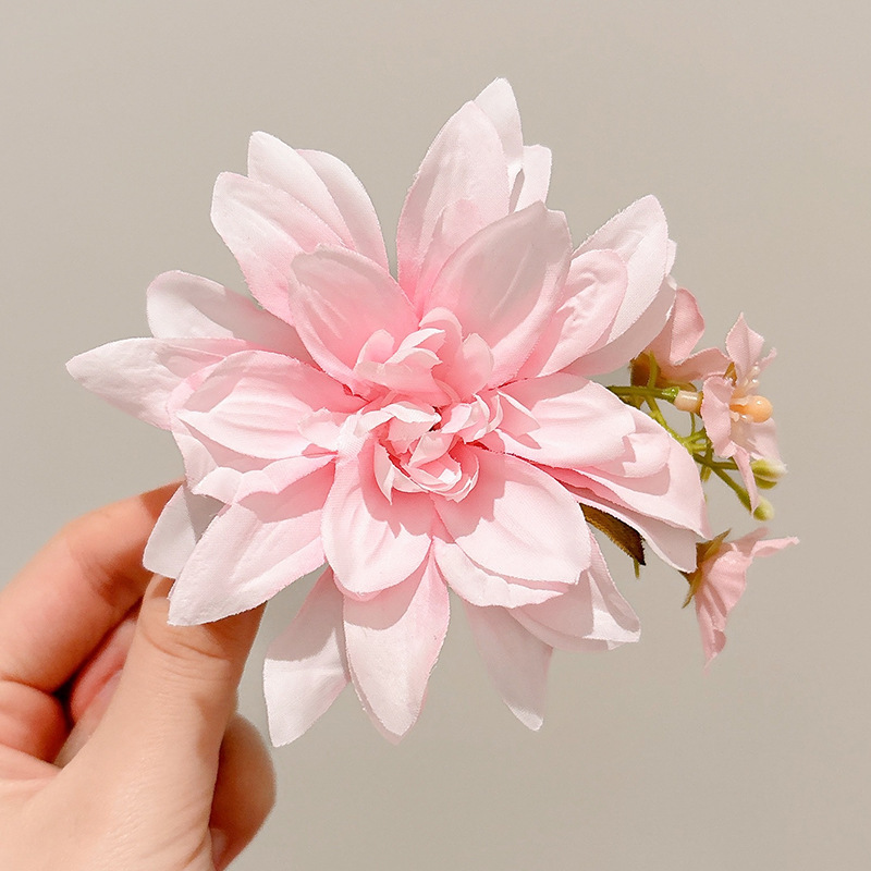 Caro con rosa roja clip de agarre para mujeres 2025 nuevo toque de cabeza de flores de super hadas explosión clip de tiburón