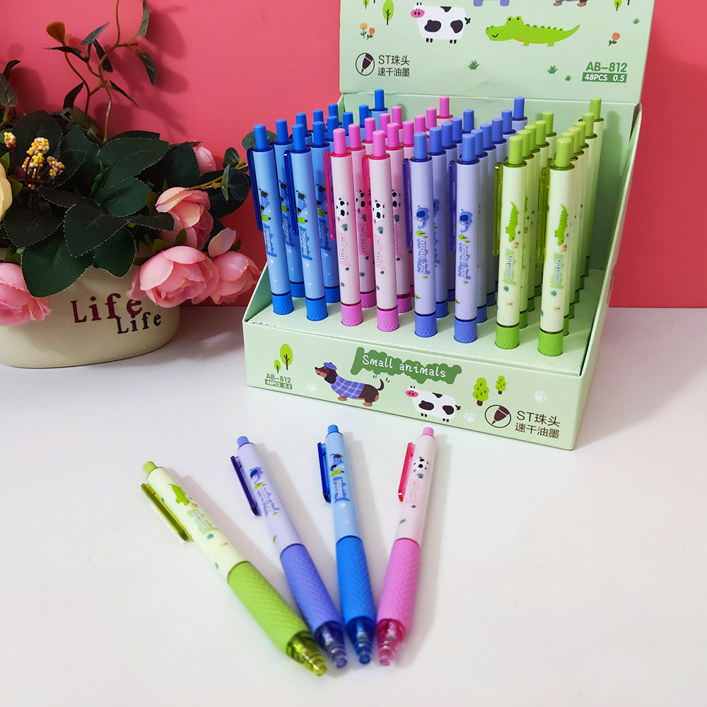 Cartoon creative cute ballpoint pen with animals
