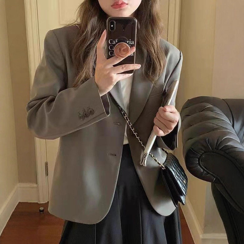 Áo blazer nữ kiểu ngắn dáng vest thanh lịch tay dài cổ vest một hàng hai nút — Màu mơ nhạt (bán trực tiếp tại nhà máy), Màu nâu (bán trực tiếp tại nhà máy), Màu xám đậm (bán trực tiếp tại nhà máy), Màu đen (bán trực tiếp tại nhà máy)
