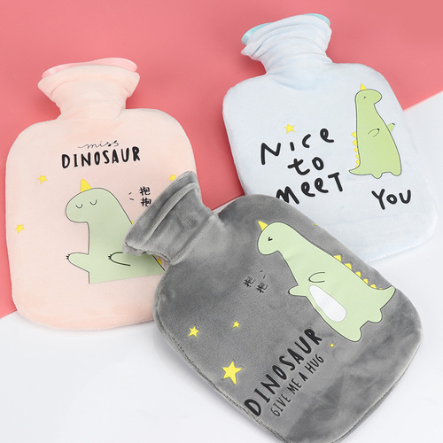 Creative cartoon water bag with water injection, cute little dinosaur hand warmer with fabric cover for warming stomach and water bag