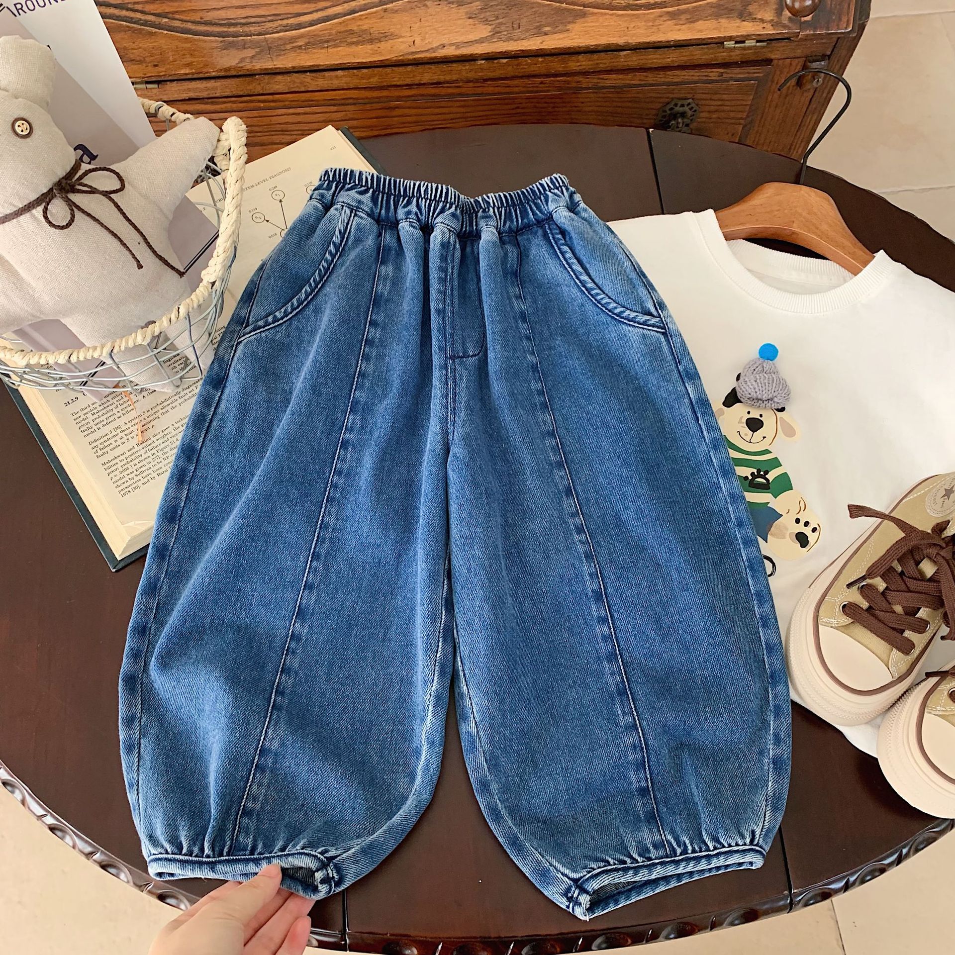 Blugi pentru copii, colecția 2024, versiunea coreeană, eleganți și versatili, cool și la modă pentru copii. Ținută frumoasă pentru bebeluși._voghion.com