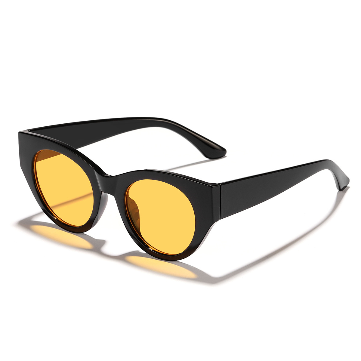 Nuevas gafas de sol con sombra de ojo de gato de marco grande a juego de color transfronterizo 2024 gafas de sol de alta calidad esenciales para hombres y mujeres
