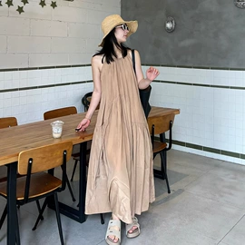 女式针织衫;连衣裙;女式羊毛衫