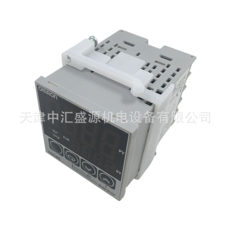 Omron E5CWL-R1TC thermostat AC100-240 thermocouple input relay output 48 × 48