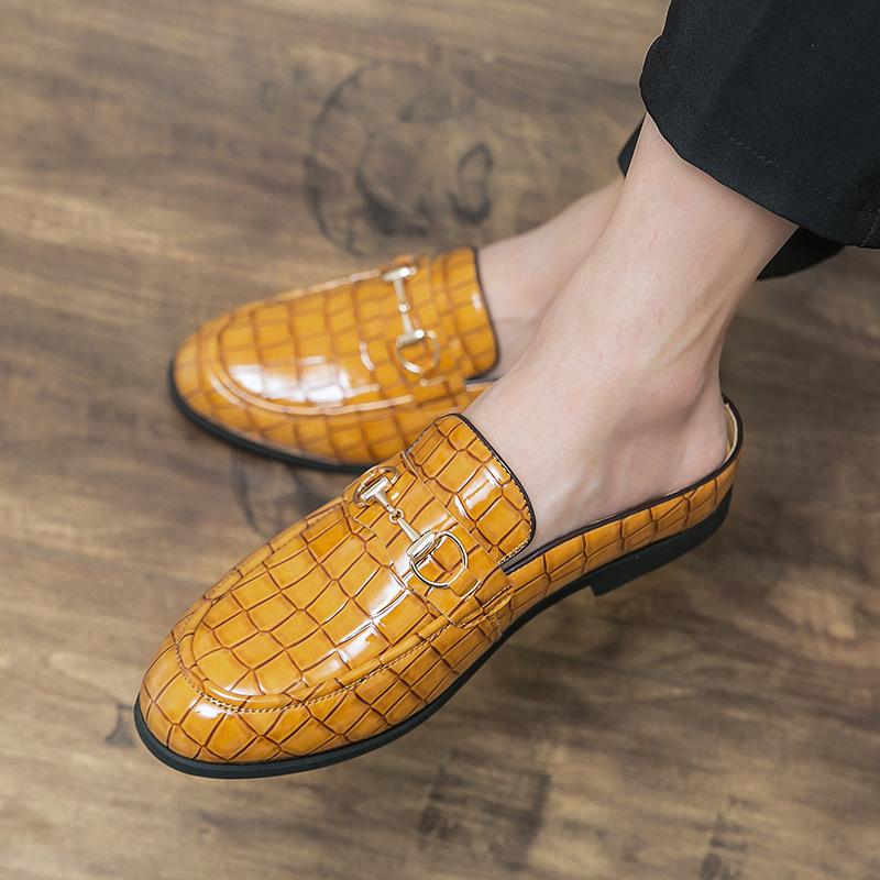 2025 verano nuevo hombre con cabeza de bolsillo medio zapatillas hombre 38 - 47 yardas transfronterizas gran hebilla de caballo medio zapatillas perezosas