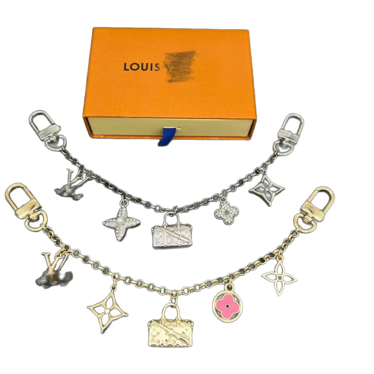 Подвеска на цепочке в виде сумки V Louis Vuitton, доступна в серебре/золоте, с буквами LV и четырехлистником на цепочке