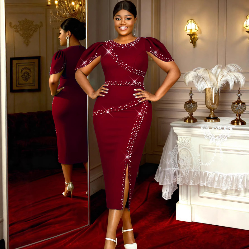 Plus-Size Women's Beaded Round-Neck Dress, Waist-Cinching, Slit, Bodycon, Elegant Party Dress