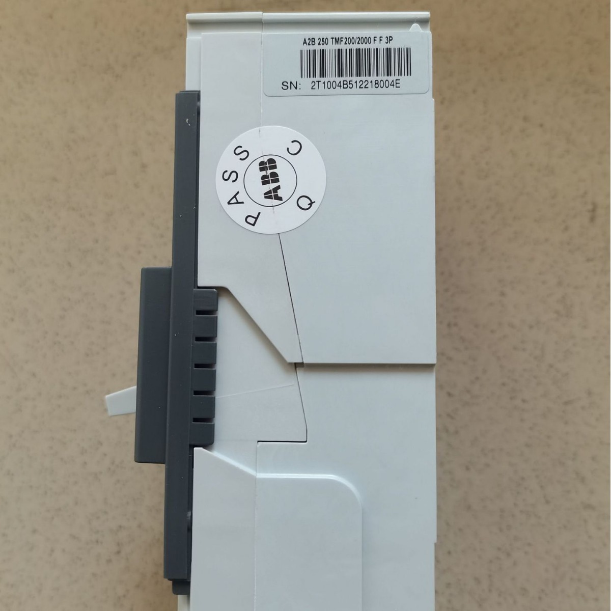 优惠全新德国原装ABB断路器 A2B250 TMF200/2000 FF 3P