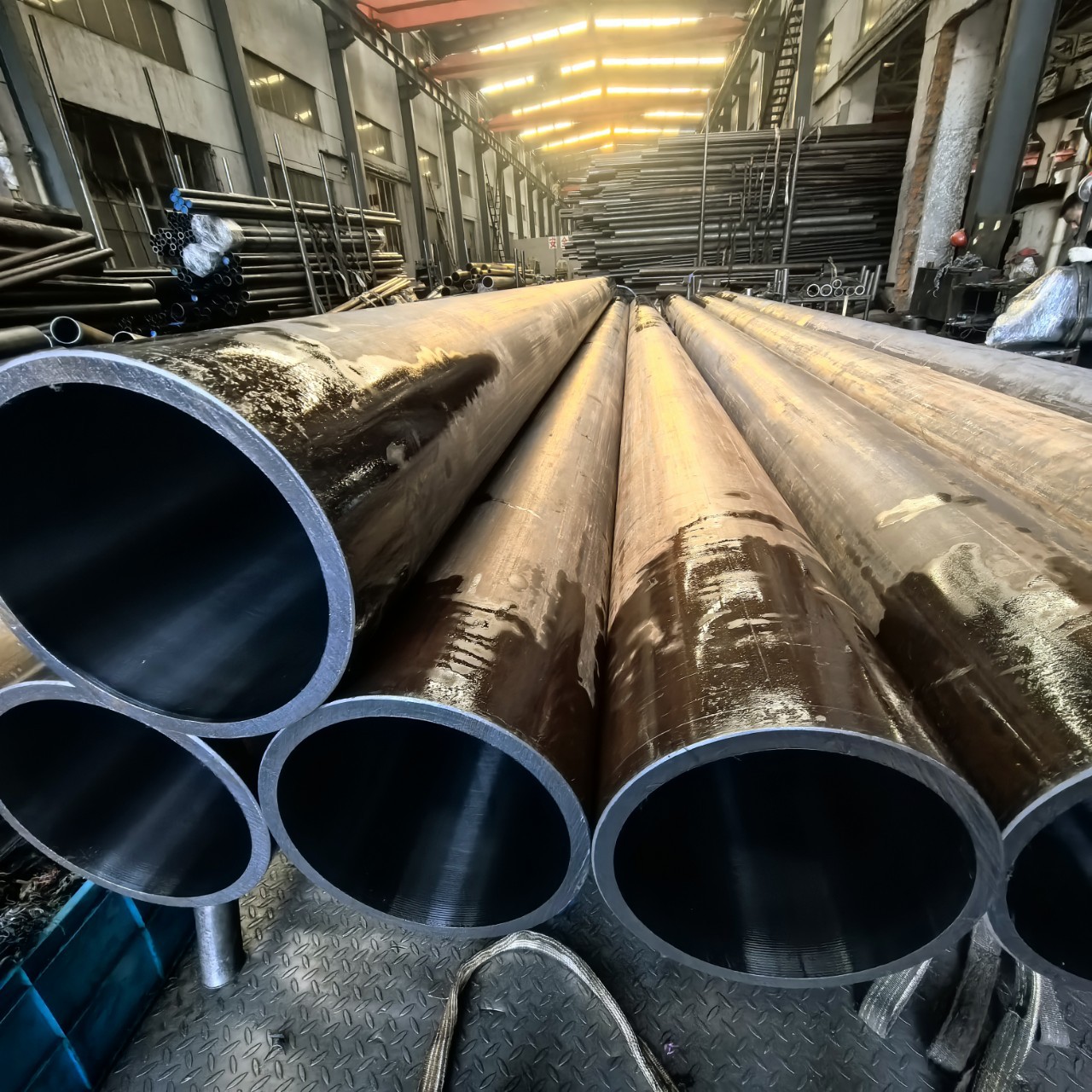 厂家现货油缸管合金珩磨管 调质液压油缸钢管20#研磨管刮削滚光管