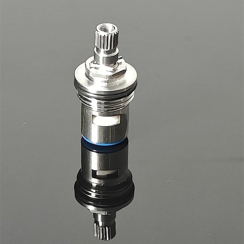 Stainless steel quick-opening valve core, copper valve core, ceramic chip basin faucet cold and hot water valve core, factory wholesale