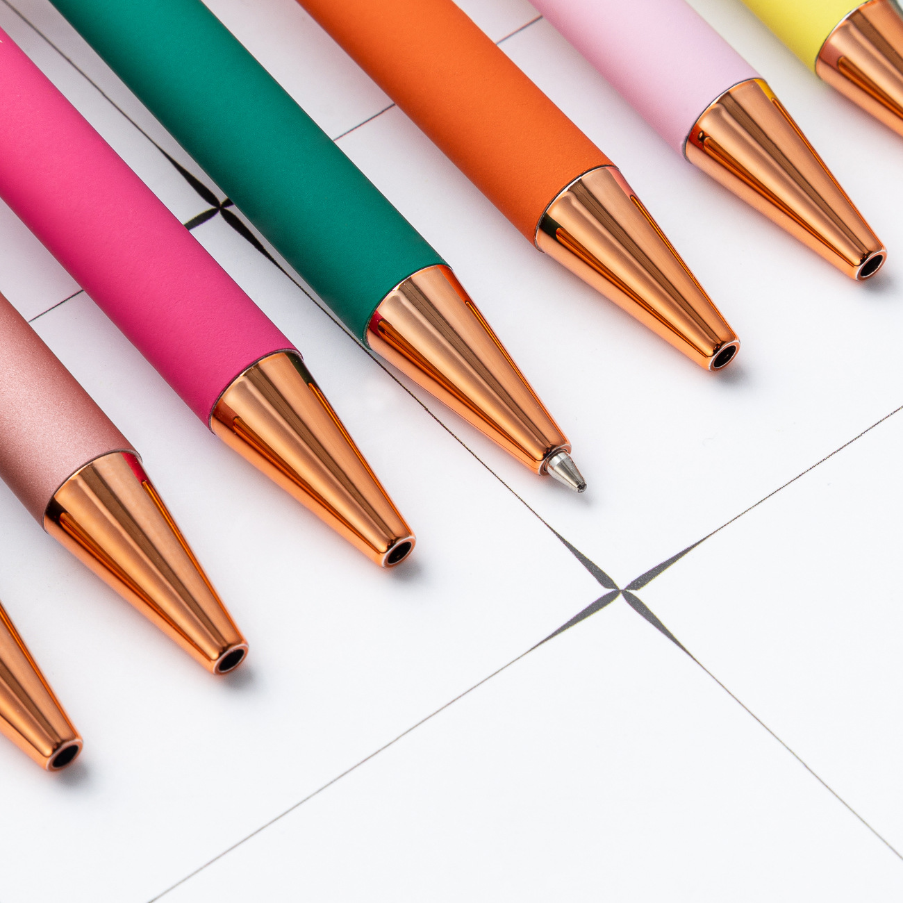 Venta al por mayor láser grabado condensador bolígrafo varilla de aluminio pantalla táctil pluma Prensa de color de goma y plástico