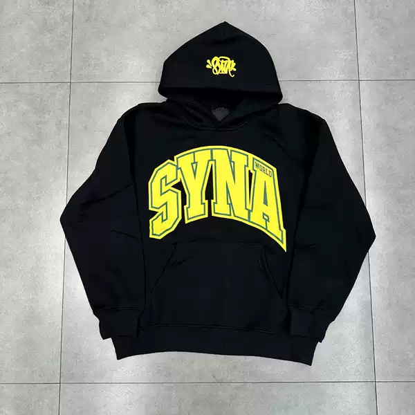 Black sweatshirt