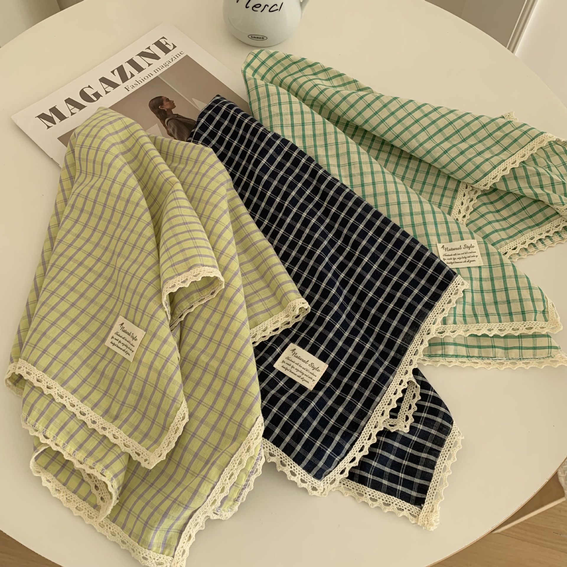 Pañuelo a cuadros, niña de verano, pastoral, nuevo estilo, bufanda de seda de lino y algodón fresco, bufanda cuadrada pequeña con cuello, bufanda decorativa para el cabello, bufanda al por mayor