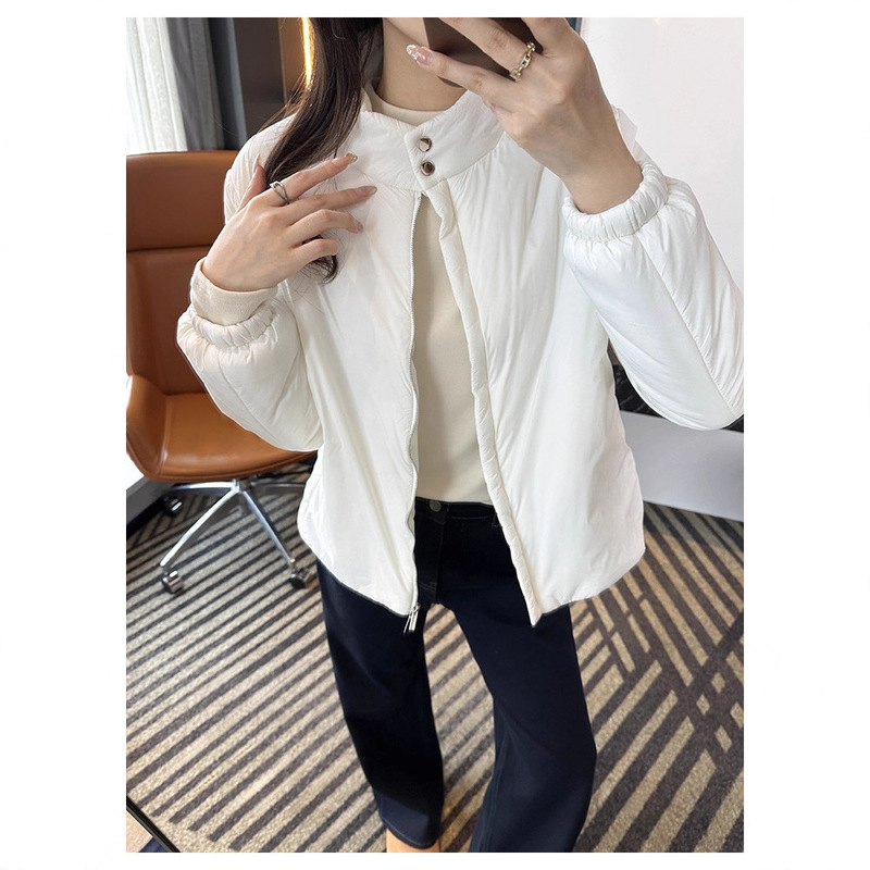 Three-Proof Puff Cotton! ~ Ultra-Light Cloud-Like One-Piece Stand-Up Collar Cotton Jacket for Women, Autumn and Winter Warm Short Cotton Jacket Three-Proof Puff Cotton! ~ Ultra-Light Cloud-Like One-Piece Stand-Up Collar Cotton Jacket for Women, Autumn and Winter Warm Short Cotton Jacket