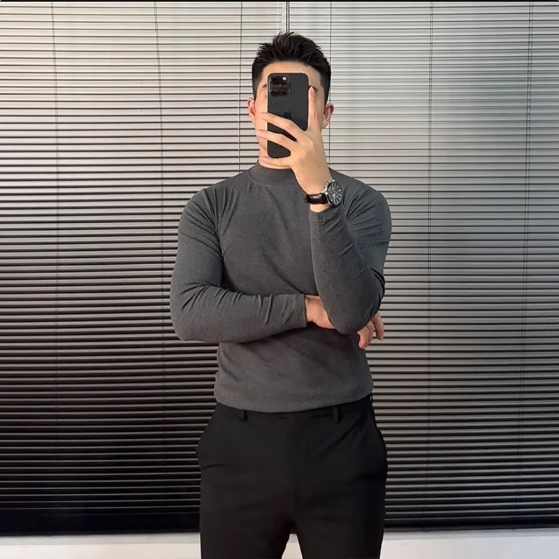 짙은 회색