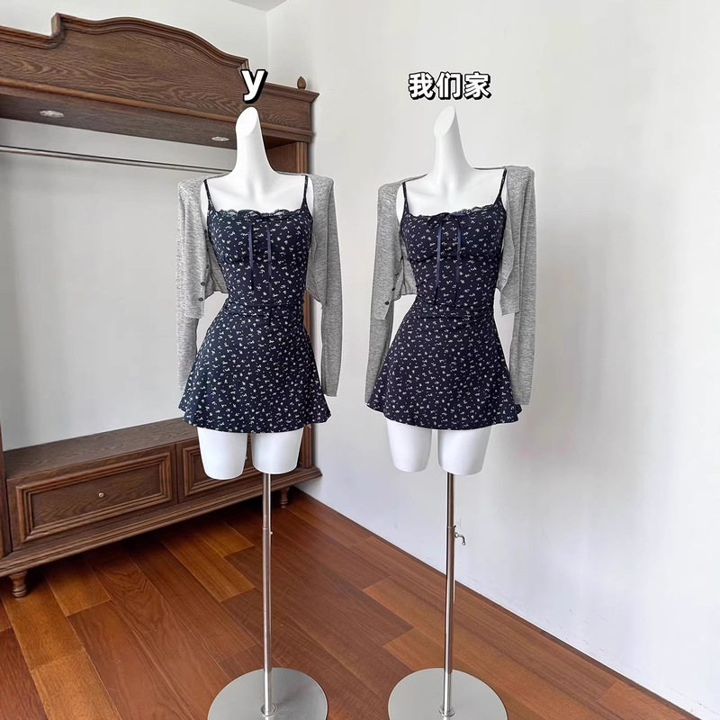 Pure Cotton French Retro Floral Suspender Dress with Cardigan, Versatile Sweet and Spicy Girl Style, Pure Desire Outerwear Dress