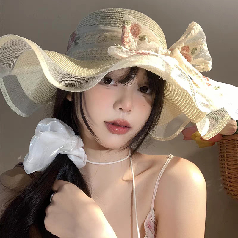 レースリボン大きなつば麦わら帽子 2025 新しい海辺のビーチ日焼け止め帽子女性の美しい日よけ帽子|undefined