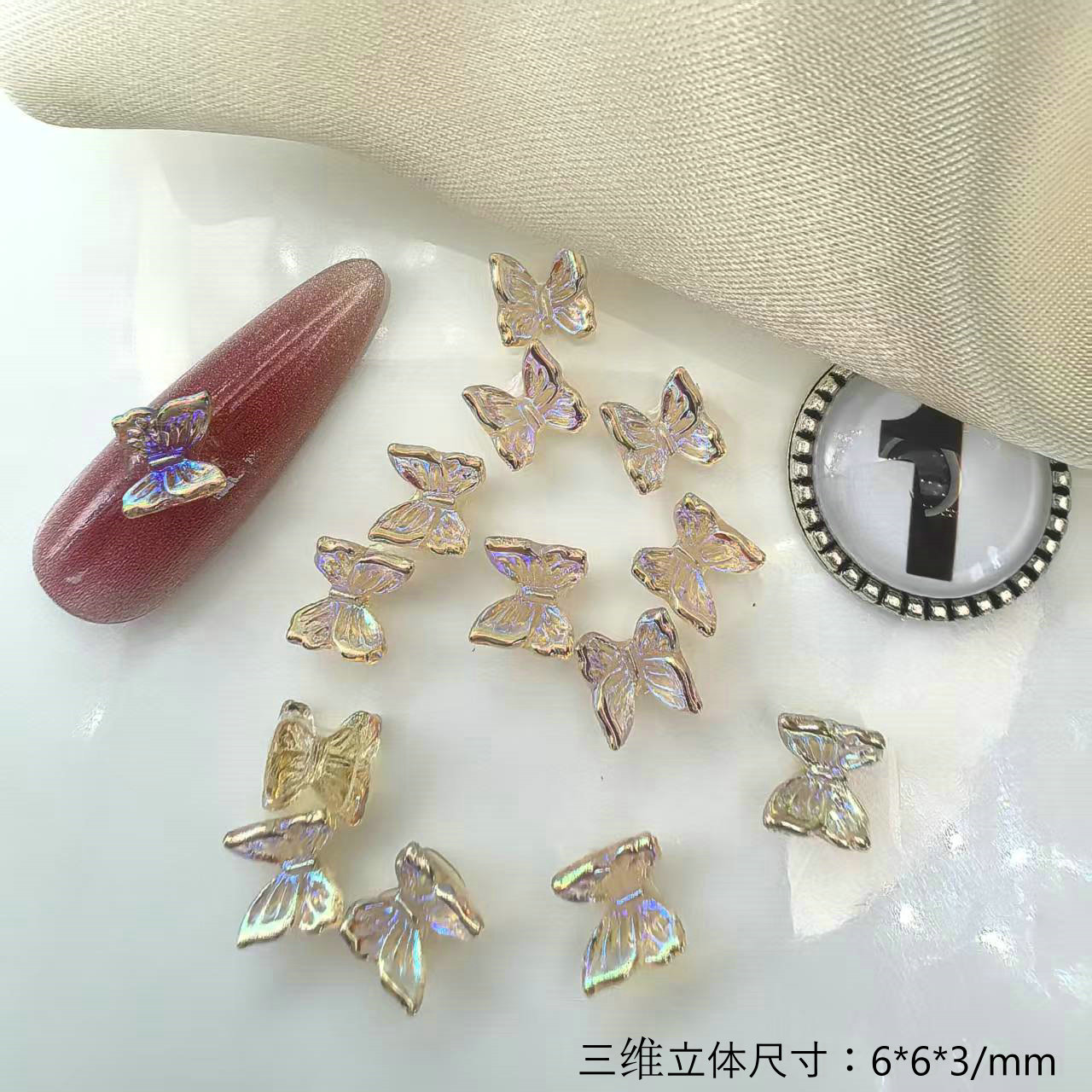 立体蝴蝶美甲饰品批发04.jpg