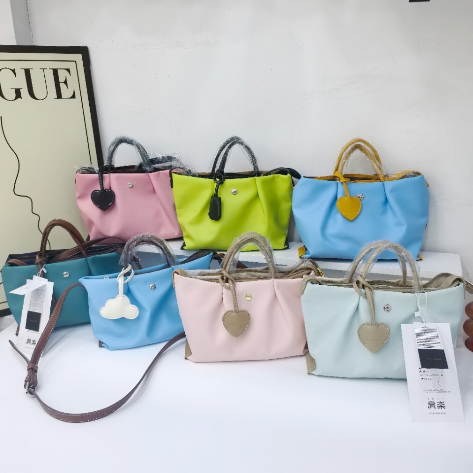 legato largo日本乐天肩乐尼龙撞色斜挎包包防水单肩离家出走包