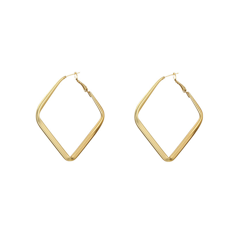 Grote oorringen voor dames elegante grote creolen voor vrouwen_voghion.com