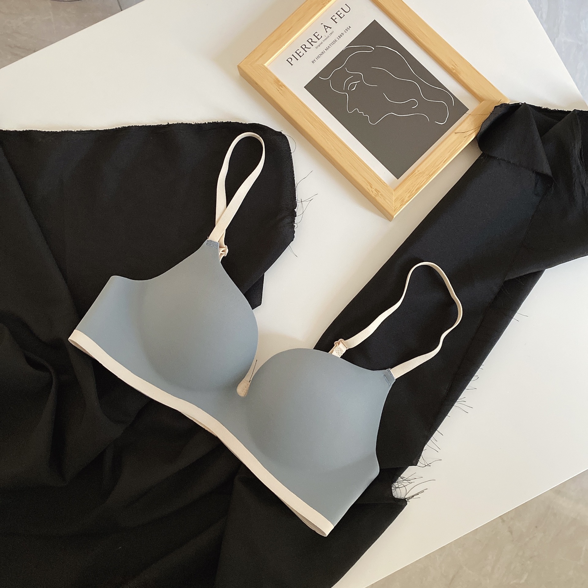 Colores de contraste que no dejan marcas, recolección lateral, soporte superior, leche antideslizante, ropa interior antiflacidez, sujetador de texto para niñas, senos pequeños, grandes