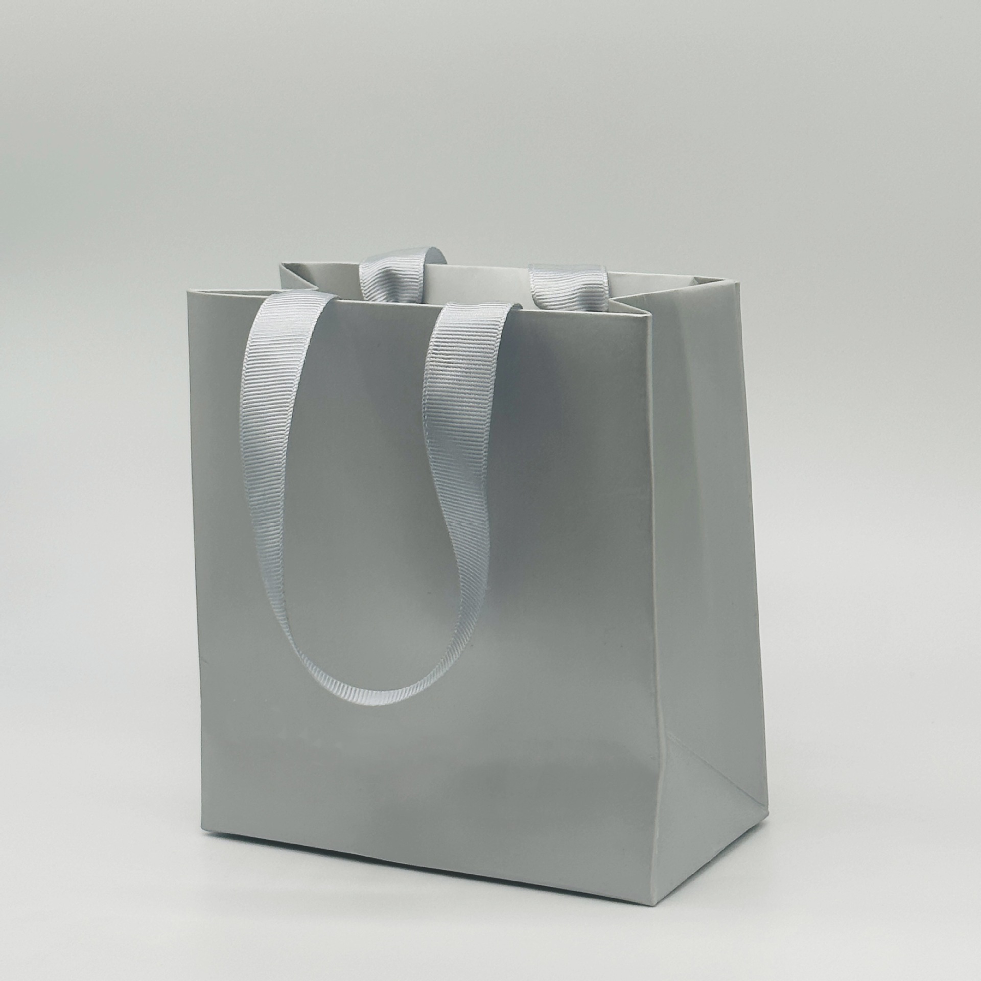 Caja de cajón de papel exterior multicolor extraída Caja de suspensión de almacenamiento Anillo de embalaje de red Caja de joyería de cristal antioxidante