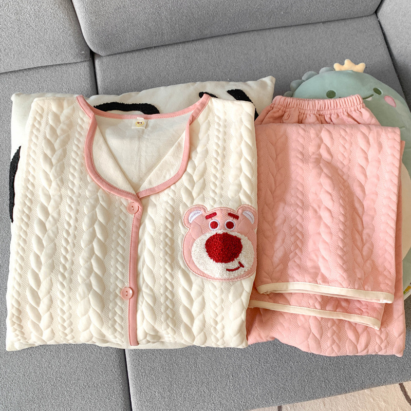 Lápices japoneses pequeños nuevos pijamas de algodón de aire primavera / otoño / invierno mezclado lindo cálido dibujos animados conjunto de ropa para el hogar