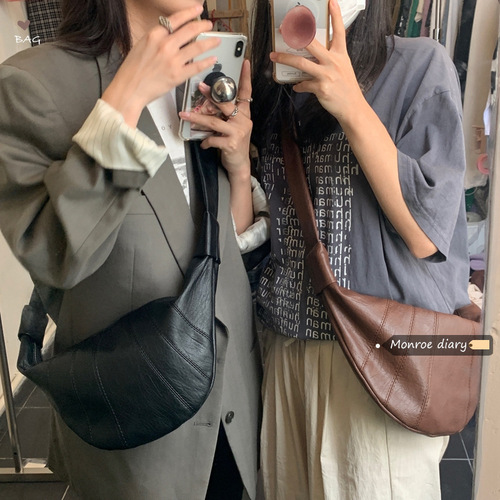 Japanese black dumpling bag women's crossbody bag 2024 new croissant bag retro high-end waist bag casual shoulder bag