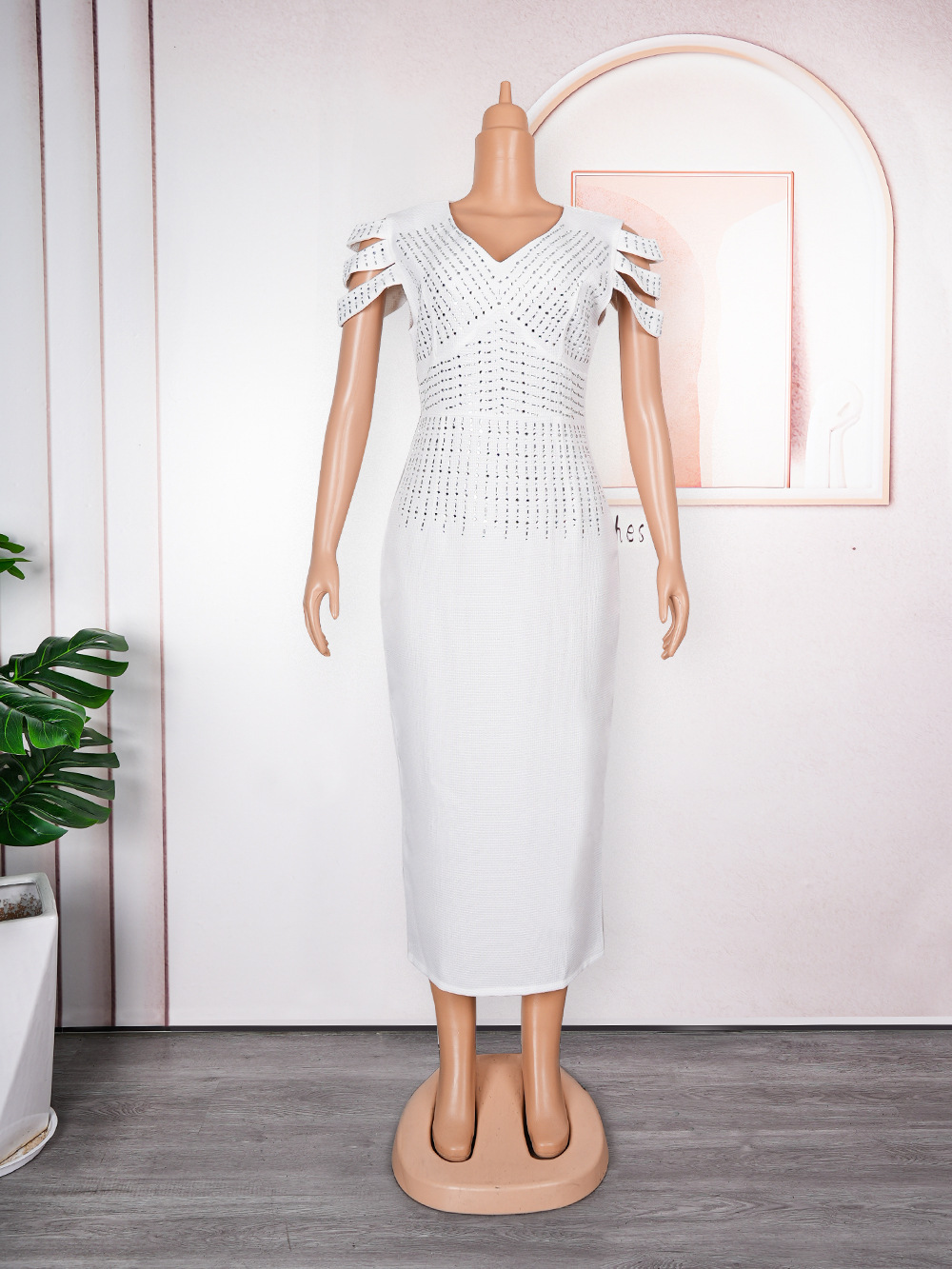 Damenbekleidung V-Ausschnitt sexy Bankettkleid in Übergröße Damenbekleidung heißes Diamant-Kleid mit kleinem Duft_voghion.com