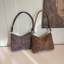 ����ˮͰ����������Ů2024�¿�W�t�͹ű��y�μ�Ҹ�°�����б���