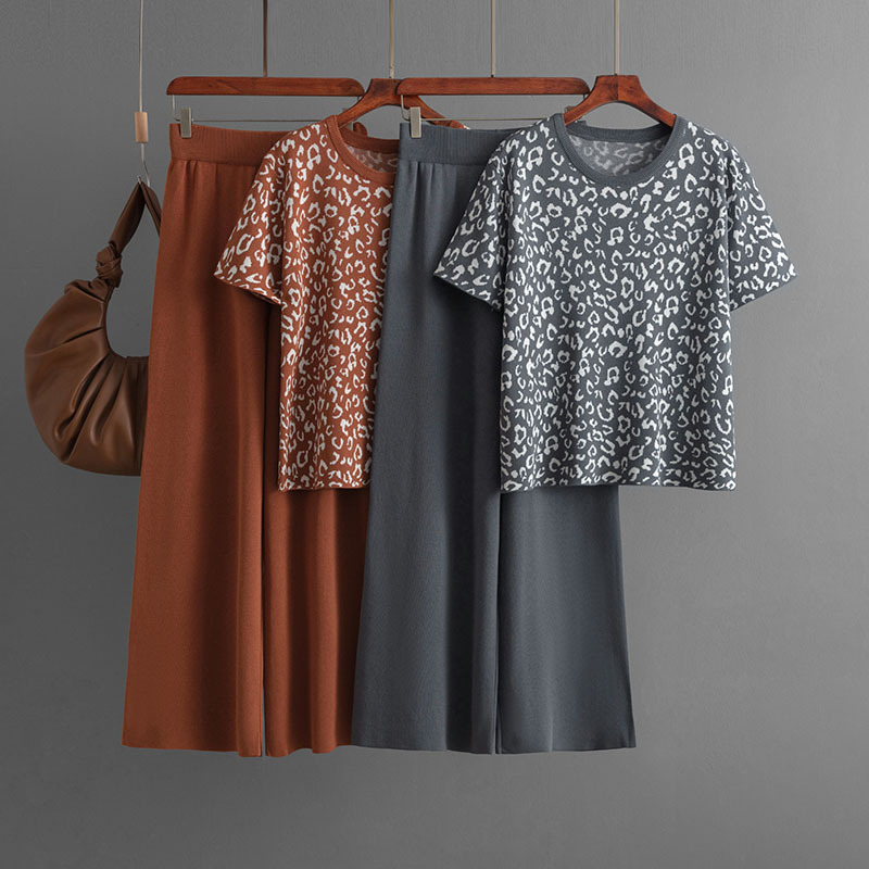637g Weight Short Sleeve Sleeve Length Viscose fiber Fabric Type Pant Co-ord Set Sets Type 2 Pieces Set Quantity Daily Occasion Round Neck Neckline Loose Fit Type Leopard Pattern Summer, Spring Season Women's Gender Jacquard Design Casual Style Daily Women's Casual Leopard Viscose Fiber Jacquard Pant Co-ord Set Pants Sets 2