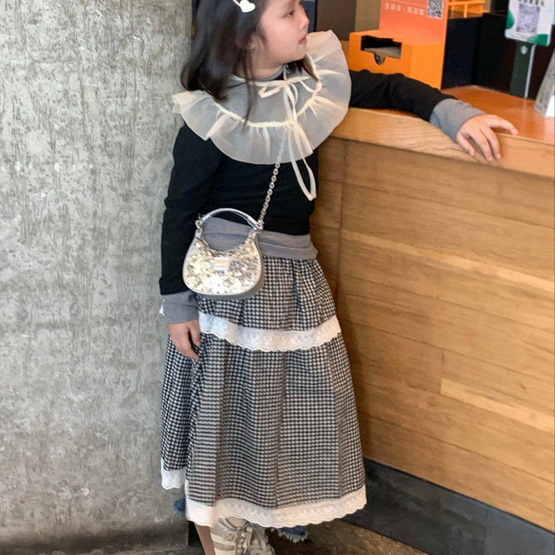 Bolsos de hombro para niñas coreanas, mini lindos bolsos de mano con sequillas de aire extranjero, bolsos de mano para niños, primavera y verano nuevos bolsos de mochila para niños.