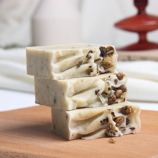 Natural Herbal Soap Chamomile Essential Oil Soap Cold Process Soap Face Soap Cleansing Soap Soap Wholesale Handmade Soap Souvenir