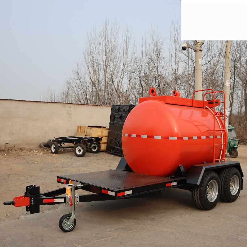 4吨罐拖车 污水罐拖车 粪罐拖车 园林灌溉拖车 水罐拖车