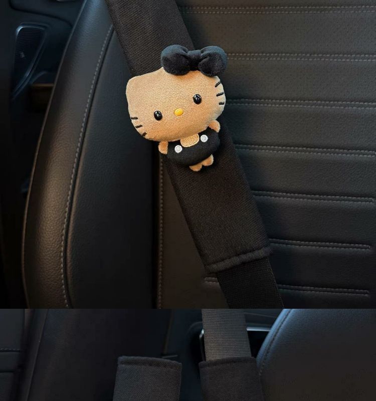 Black Leather Mini Hello Kitty Seatbelt Shoulder Pads, Cute Car Interior Accessories, New Car Gift